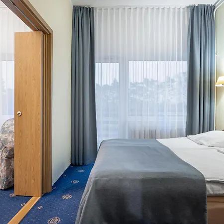 Wodnik מלון וובה