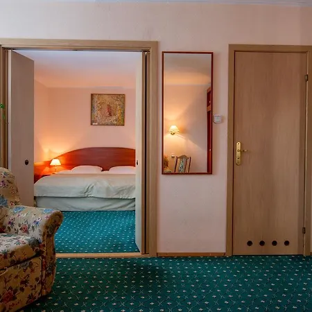 מלון Wodnik וובה