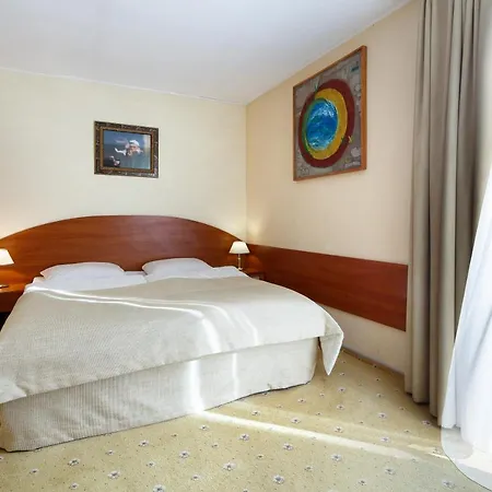Wodnik 3*